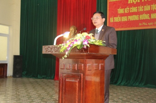 Đồng chí Nguyễn Phúc Hải, Phó trưởng ban Dân tộc Thành phố  phát biểu tại Hội nghị